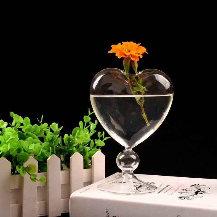 Transparent Love Vase Hydroponic Flower Device for Home Decoration and Flower Arrangement Craft - NOVA TRENZ